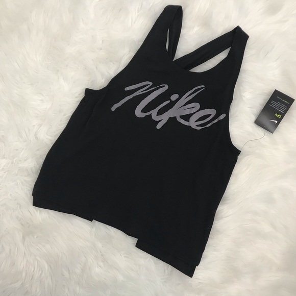 Nike Tops - 🌸 2 for $30 🌸 Nike running top